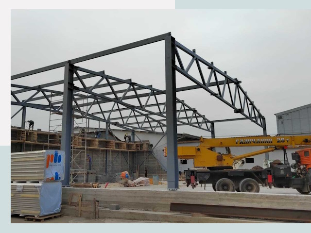 Строительство цехов в Кумертау